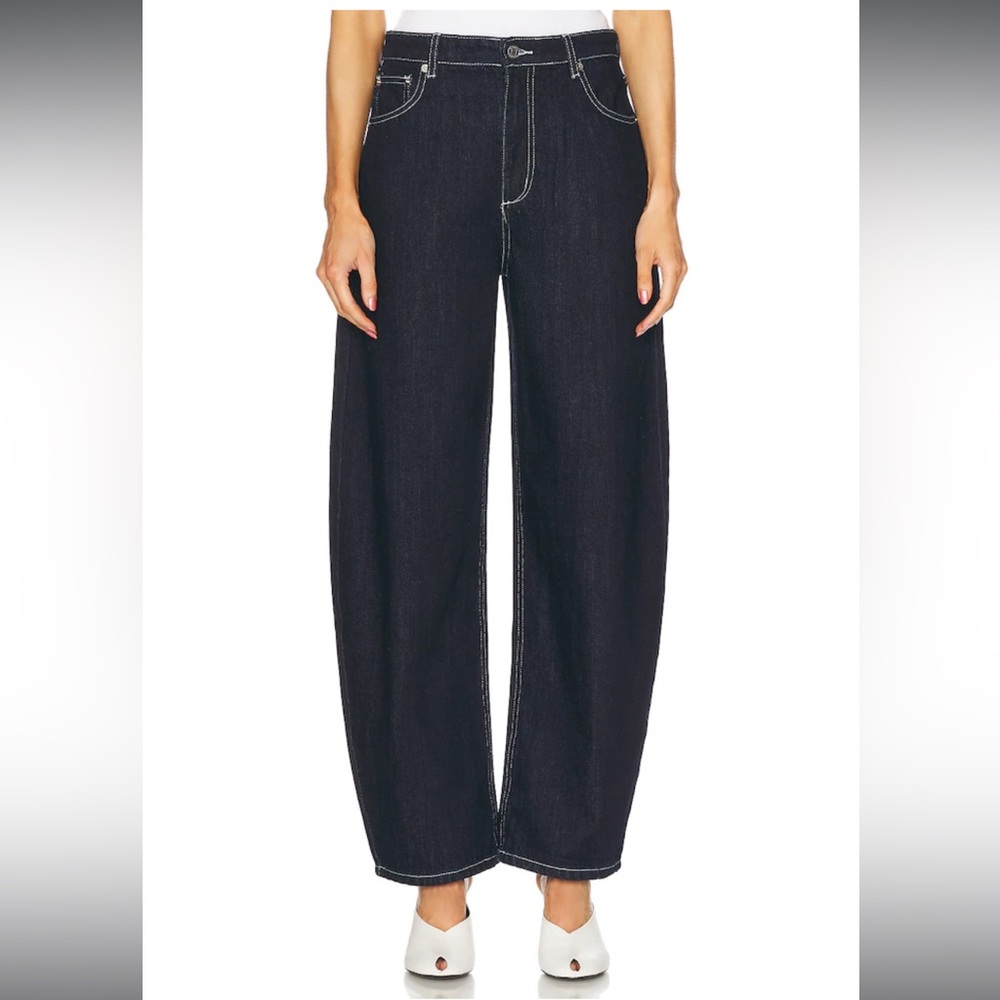 NWT Seroya Women | Marbel Mid Rise Barrel Jean | Rinse